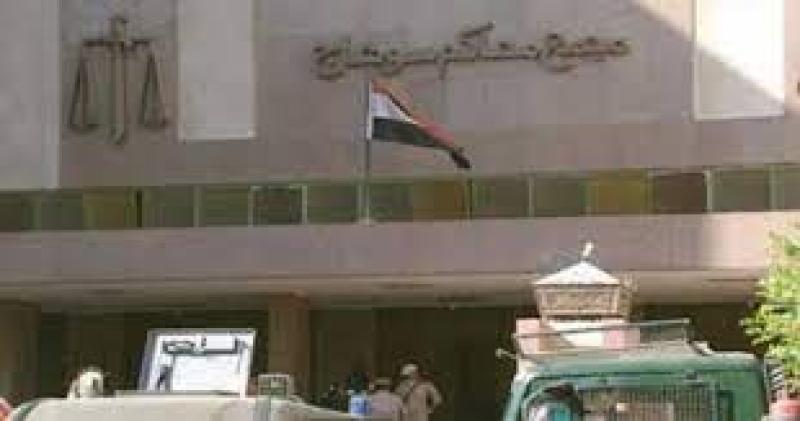 السجن 7 سنوات لمتهم بالاتجار فى المواد المخدرة وإحراز سلاح بسوهاج