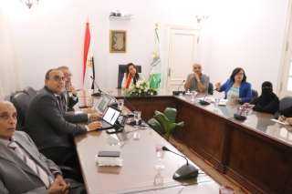 نائب محافظ الجيزة تبحث سبل...