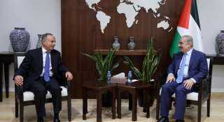 رئيس وزراء فلسطين يطالب مصر...