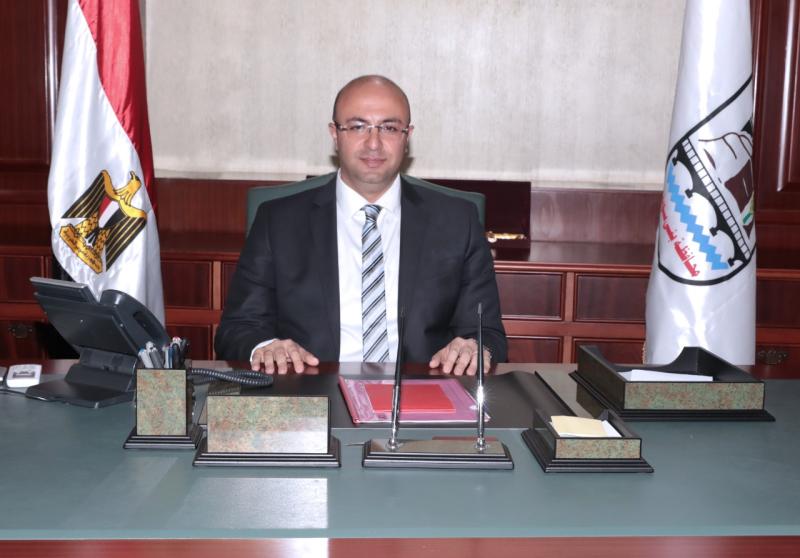 محافظ بني سويف يُشيد بطاقم طبي بمستشفى التأمين بعد نجاحه في إجراء جراحة نادرة لاستئصال ورم خبيث