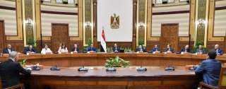 الرئيس السيسي يستقبل وفداً من...