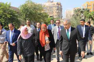 وزير القوى العاملة يتفقد المركز...