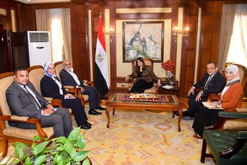 وزيرة الهجرة تستقبل الدكتور ناصر فؤاد لاستعراض فكرة إنشاء مشروع استثماري طبي وتعليمي ضخم بمصر