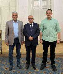 وزير التعليم يلتقى عضو مجلس...