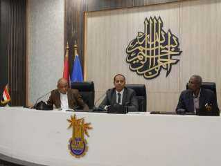 ” قوى عاملة أسوان” تشارك...