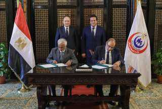 وزير الصحة يشهد توقيع بروتوكول...