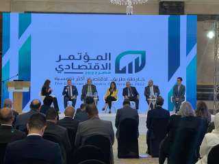 عمرو طلعت: قطاع الاتصالات قادر...
