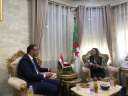 سفير مصر بالجزائر يبحث مع...