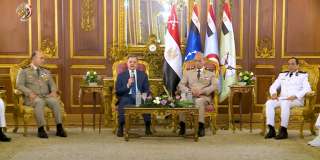 وزير الداخلية وقيادات الشرطة يهنئون...