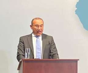 السفير المصري في برلين يطرح...