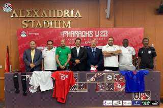 المنتخب الأوليمبي بالزي الأحمر وإسواتيني...
