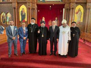 السفير المصري لدى كندا يزور...