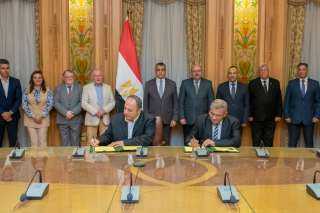 وزير الإنتاج الحربي يشهد توقيع...