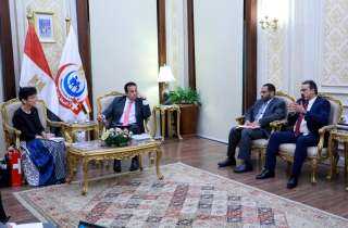 وزير الصحة يستقبل سفيرة سويسرا...