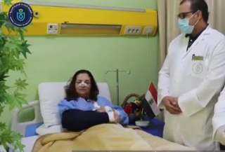 سائحة برازيلية تشيد بالخدمات الطبية...