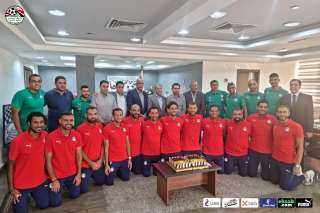 اتحاد الكرة يكرم منتخب الشاطئية...