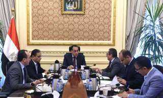رئيس الوزراء يتابع موقف الانتقال...