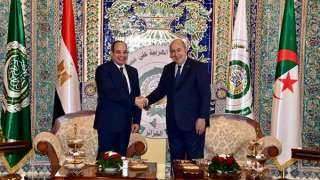 الرئيس السيسي يصل إلى مركز...