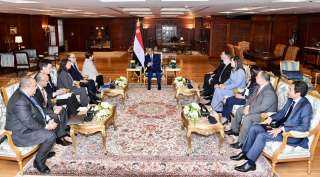 الرئيس السيسي يستقبل بشرم الشيخ...