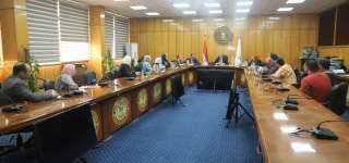 وزير القوى العاملة يوجه بتعديلات...