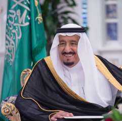 الملك سلمان يدعو إلى إقامة...