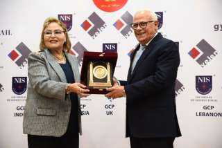 محافظ بورسعيد يشهد مراسم توقيع...