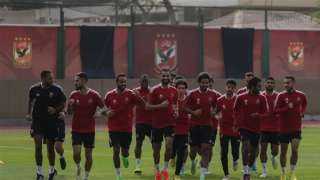 الأهلي يطمئن على لاعبيه الدوليين