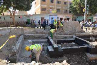 محافظ أسيوط يتفقد أعمال إنشاء...