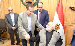 محافظ المنوفية يشهد توقيع عقد...