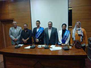 جامعة بنها تكرم الطلاب والطالبات...