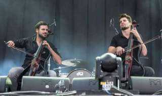 مصر للطيران تنقل فرقة 2CELLOS...