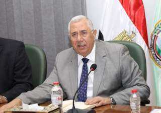 وزير الزراعة يترأس الاجتماع الأول...