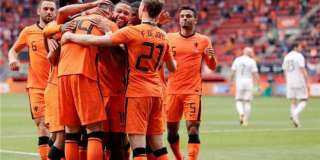 دي يونج يقود منتخب هولندا...