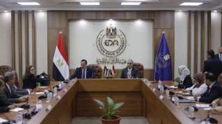 وزير الصحة الكوبي لرئيس هيئة...