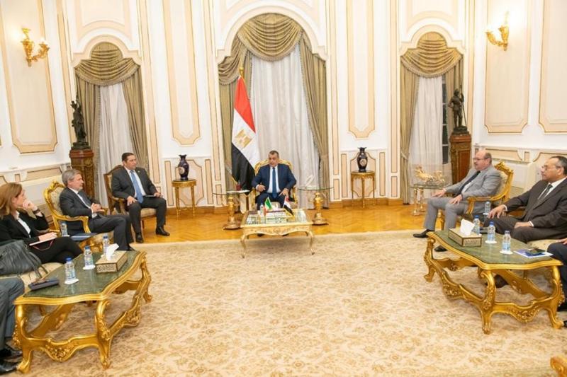 وزير الإنتاج الحربي يبحث مع السفير الإيطالى بالقاهرة سبل دعم آطر التعاون المشترك مع الشركات الإيطالية
