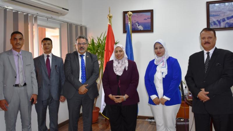 محافظ أسوان يوجه بتوفير أوجه الدعم والتعاون لتنفيذ أنشطة وفعاليات برنامج (فرصة)
