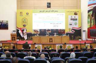 محافظ الوادي الجديد يترأس إجتماع...