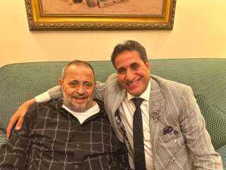 بالصور..أحمد شيبة يشارك جمهوره العربي...