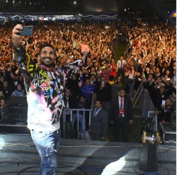 أحمد سعد يحيي حفلا غنائيا بالإسكندرية بحضور جماهيري كبير