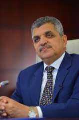 الفريق أسامة ربيع: قناة السويس...