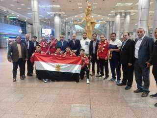 وزير الرياضة يكلف وفداً لاستقبال...