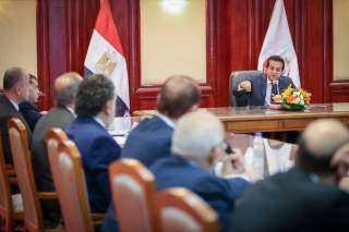 وزير الصحة يوجه بوضع آليات...