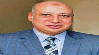 رئيس مصلحة الضرائب يجتمع مع...