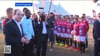 السيسي: مصر لديها ستاد كرة...