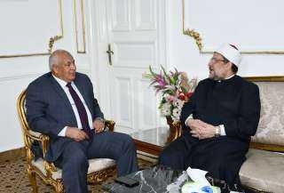 وزير الأوقاف ومحافظ الوادي الجديد...