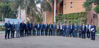 رئيس جامعة بنها يستقبل أعضاء...