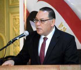 محافظ الشرقية يتابع معدلات أداء...