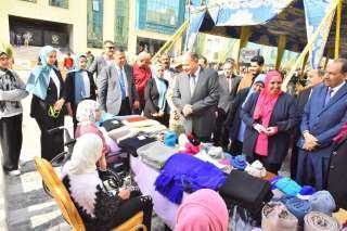 محافظ أسيوط يشارك في احتفال...