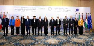 وزير البترول يتسلم رئاسة الدورة...