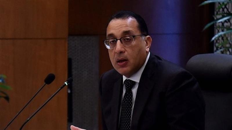 مدبولي: مشروعات البنية الأساسية محفزا رئيسيا لجذب المستثمرين